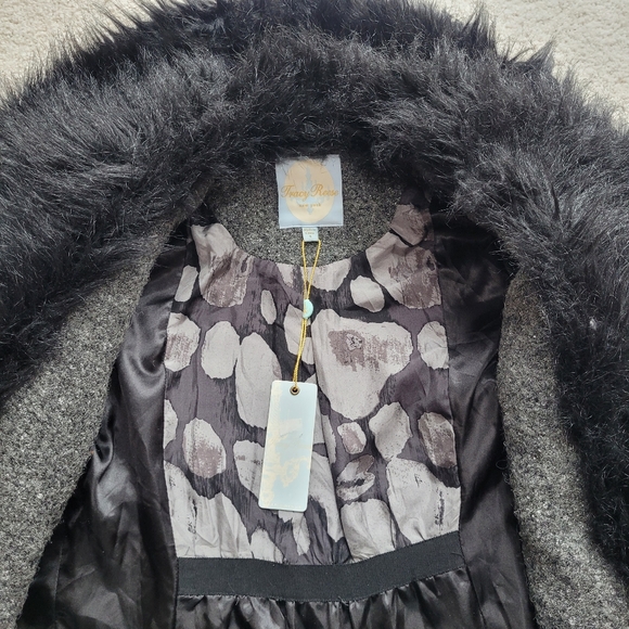 NWT Tracy Reese New York Gray Winter Coat with Faux Fur Collar Size 4 - Picture 6 of 11